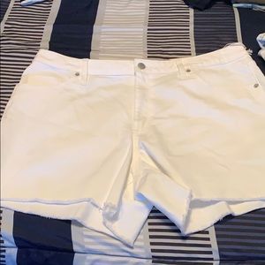 Universal thread shorts
